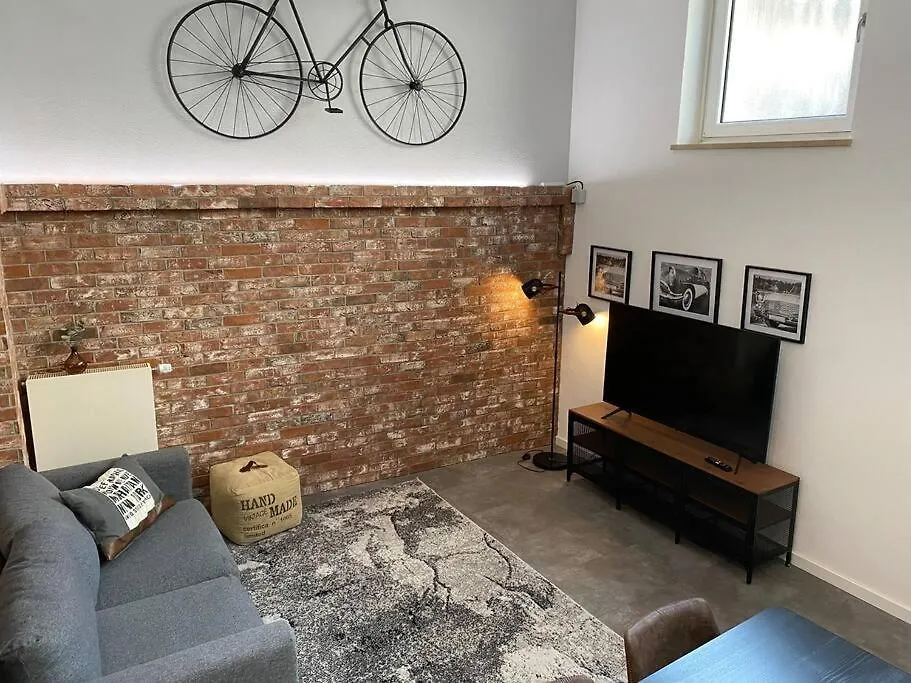 Grosszuegiges Studio-Apartment - Top-Lage + Parken Nuremberg Apartment